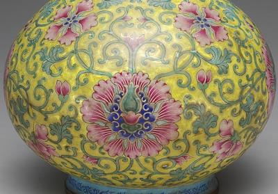 图片[2]-Copper vase with painted enamels, Qing dynasty, Yongzheng reign (1723-1735)-China Archive